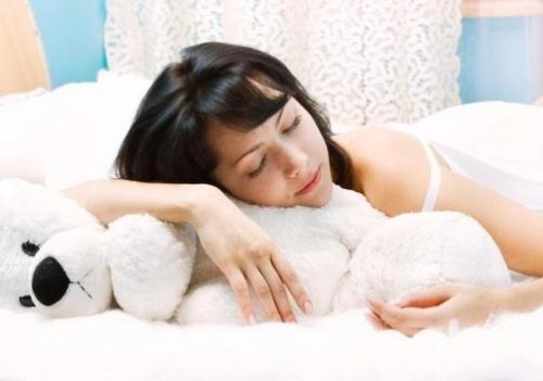 6 причин, почему полезно спать днем