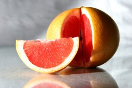 Едим грейпфрут и худеем