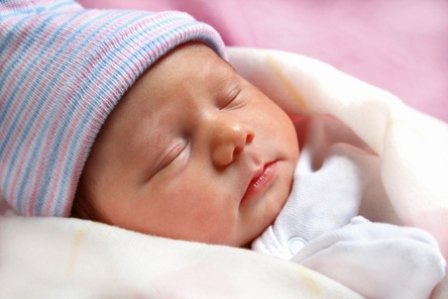 Кефалогематома у новорожденных: когда требуется лечение