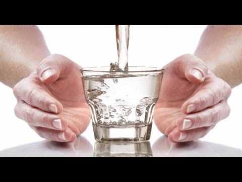Почему нужно пить щелочную воду