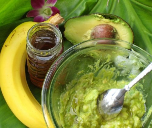 Маска из авокадо для лица: питание и увлажнение