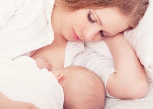Преимущества и польза грудного молока для ребенка