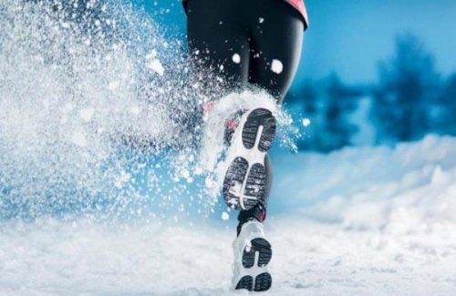 Как выбрать одежду и обувь для бега зимой. Стоит ли бегать зимой?
