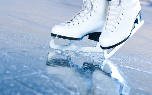 Как научиться кататься на коньках спиной вперед