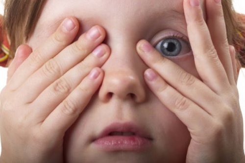 Ячмень на глазу у ребенка: как лечить и что предпринять