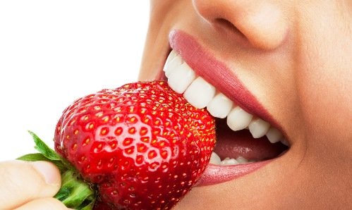 Вредные для зубов продукты питания: 5 неожиданных опасностей