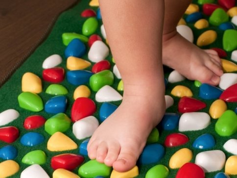 Как лечить плоскостопие у детей?