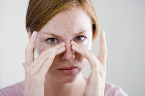Болит хрящ носа: причины и лечение