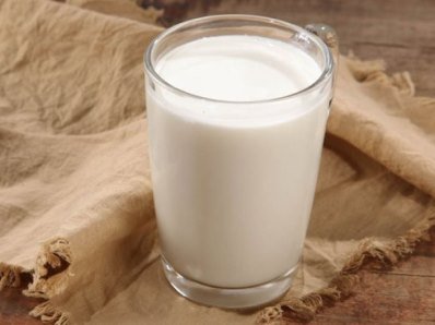 Коровье молоко: полезные свойства, калорийность и пищевая ценность