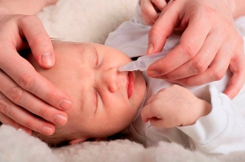 Чем промыть нос ребенку при насморке
