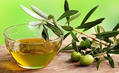 Неожиданные способы применения оливкового масла