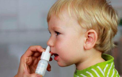 Эффективный спрей для носа от насморка для детей