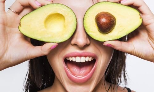 Чем полезен авокадо для женщин?
