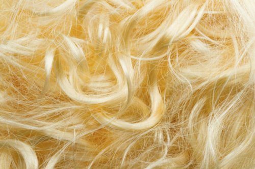 Как убрать желтизну с волос в домашних условиях: средства и народные рецепты