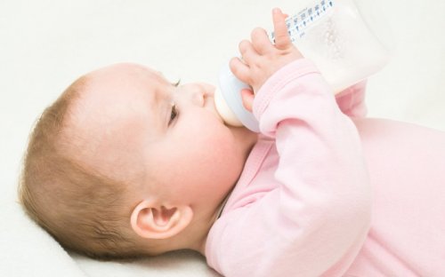 Причины аллергии на молоко у ребенка, симптомы и внешний вид болезни