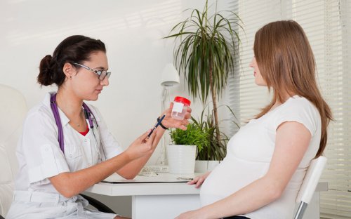 Зачем и как правильно сдавать бак посев мочи при беременности?