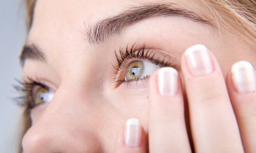 Почему образуется пленка на глазах у человека: лечение и профилактика
