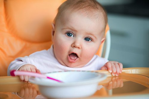 Каким должно быть питание ребенка в 6 месяцев?