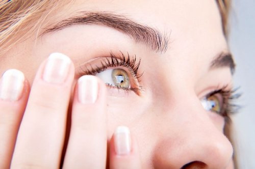Конъюнктивит глаз – заболевание, которое можно эффективно лечить в домашних условиях