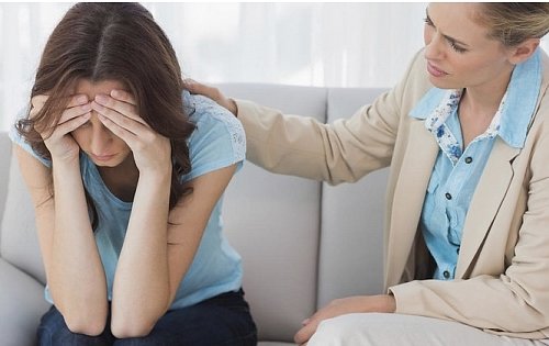 Послеродовая депрессия: как распознать и как с ней бороться?